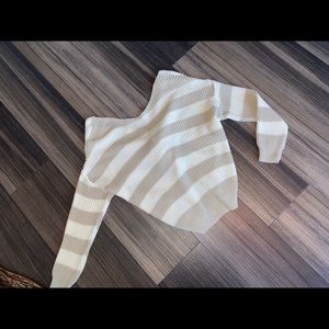 Off-the-shoulder Sweater